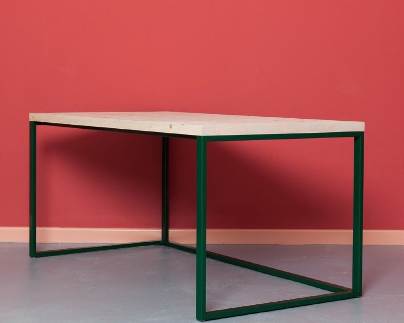 MAASTRICHT Writing Desk in Recycled Wood and Steel by Johanenlies