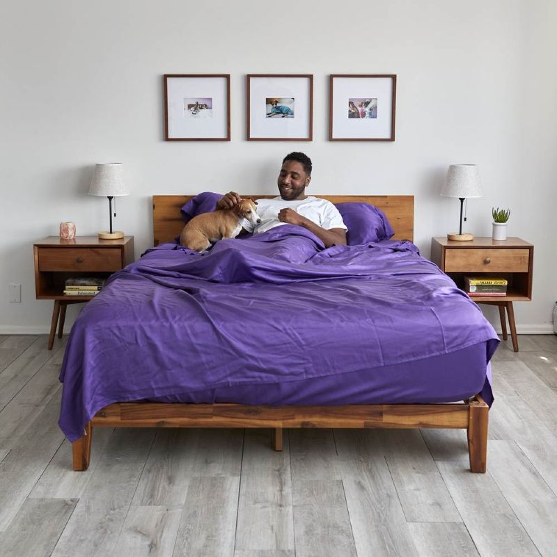 Organic Sheets and Giggles Bedding